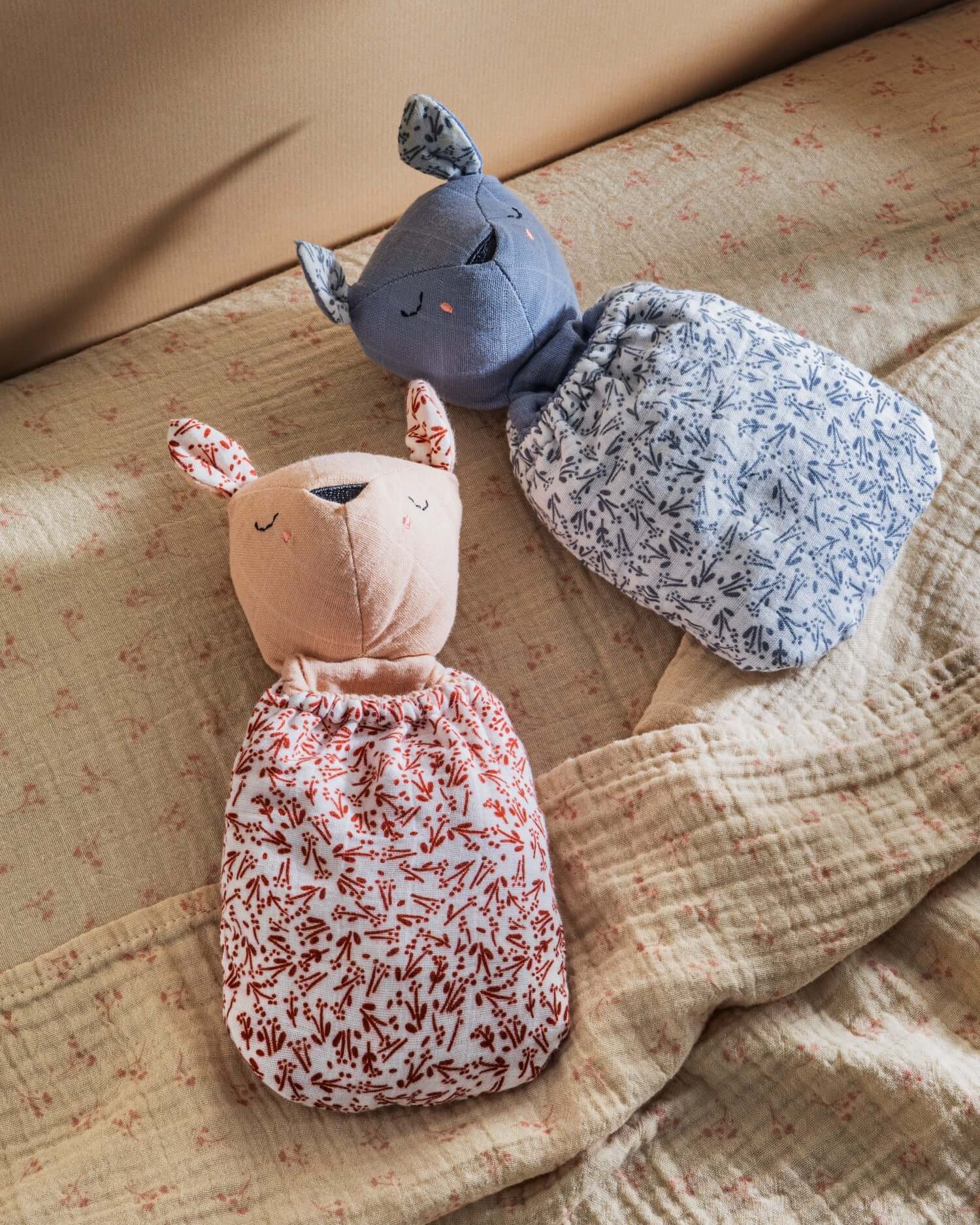 Pocket Pals organic cotton squirrel lovey comforter with fern contrast pocket, soft baby cuddle toy gift for newborns