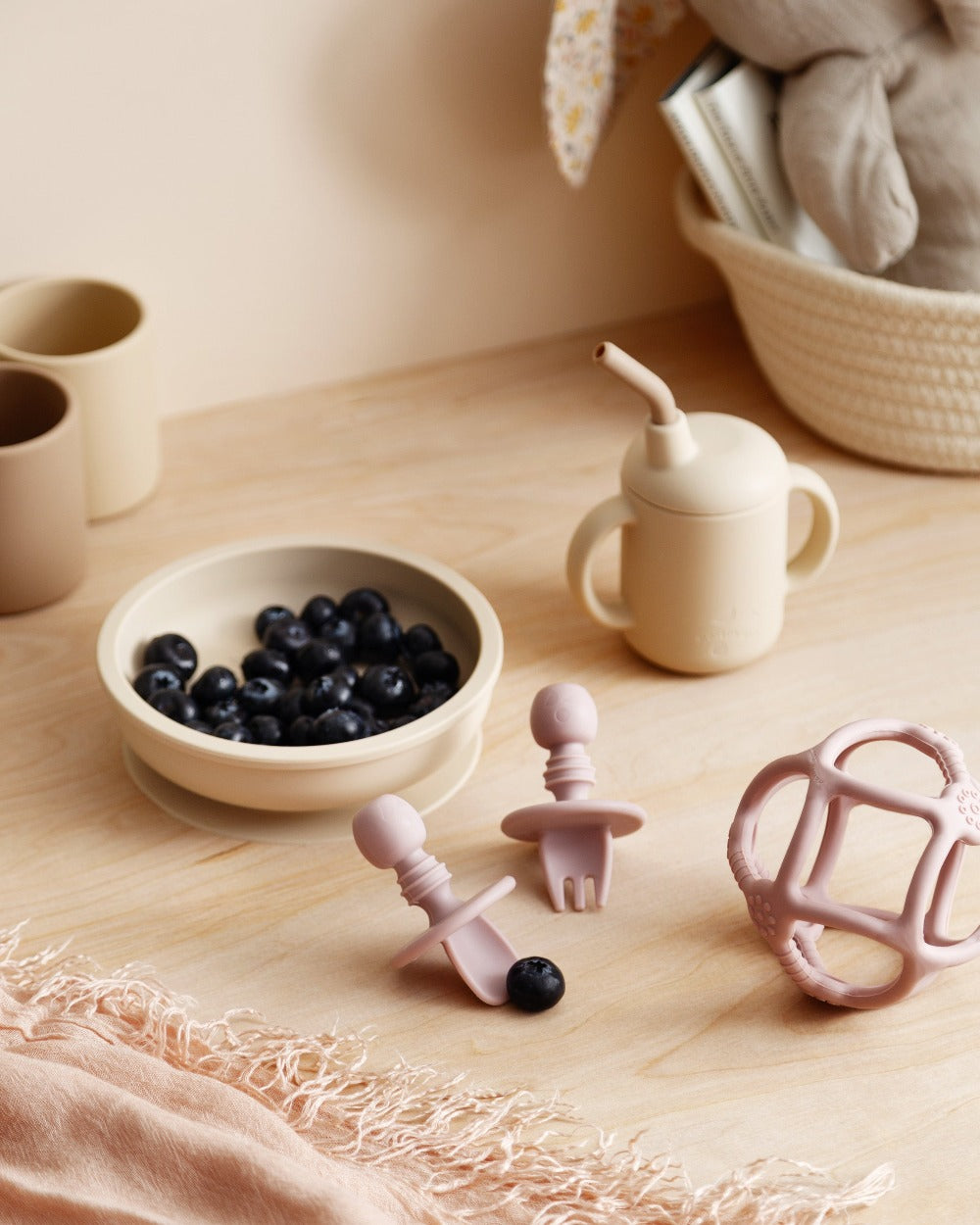 Quinn bowl & Leo cup in Oat with Harley utensils & teething ball in rose